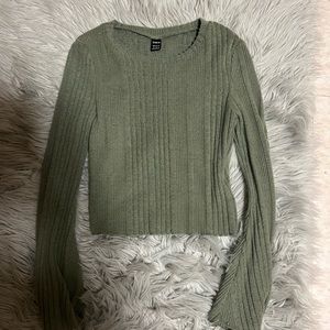 Shein Green knit bell sleeved sweater